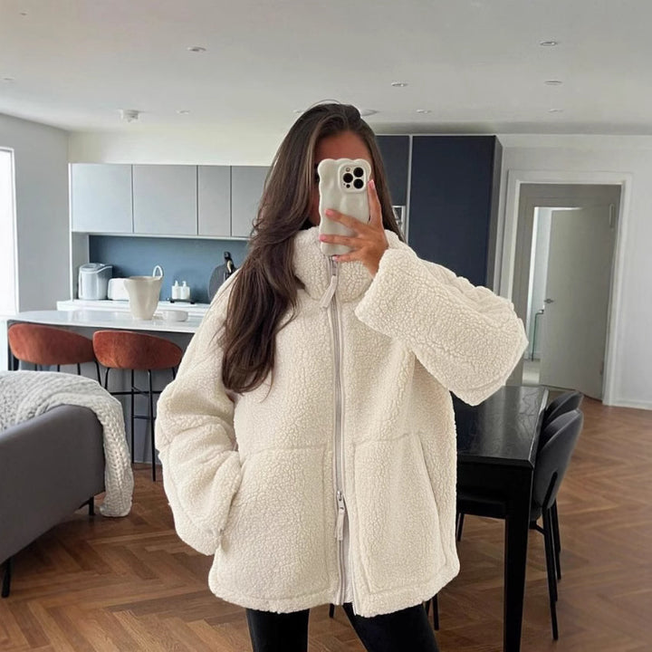 Women's oversized Sherpa outdoor jacket with two-way zip, high stand-up collar and concealed slit pockets Mune Fashion
