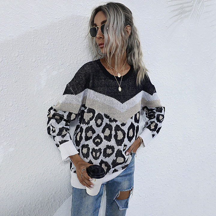 Women's oversized fine knit sweater with chevron detail and abstract leopard print Mune Fashion