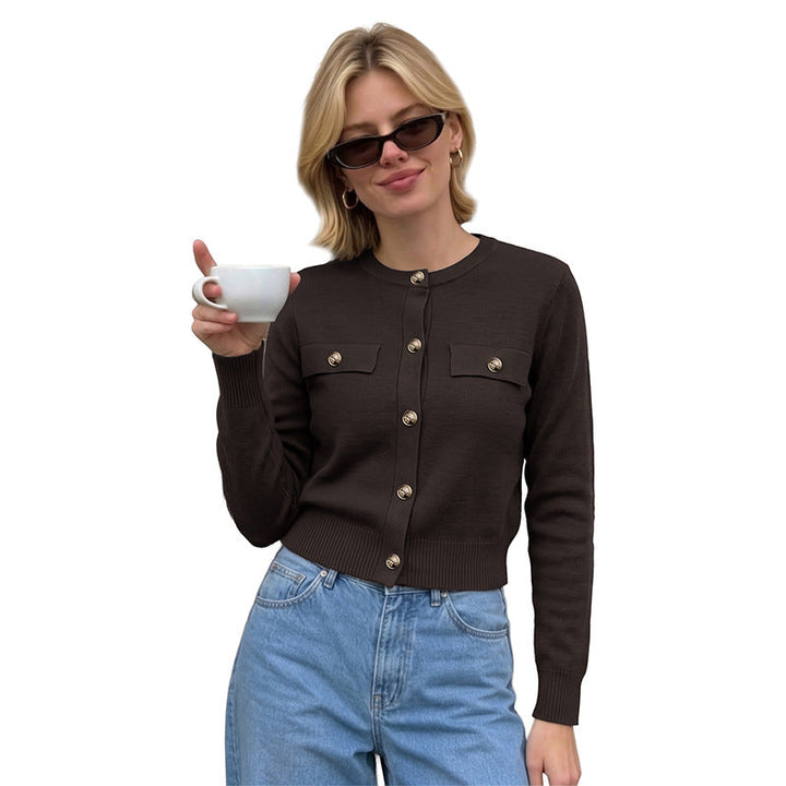 Women's Short-Cut Fine Knit Cardigan with Decorative Pockets and Gold-Colored Buttons Mune Fashion