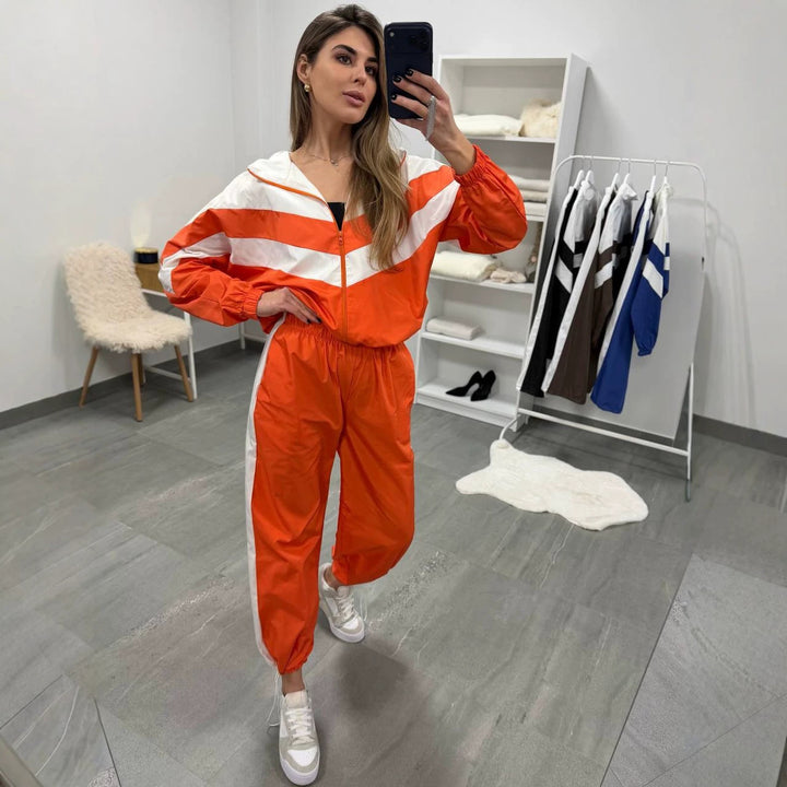 Women's retro nylon tracksuit with hooded zip jacket and wide high-waisted trousers Mune Fashion