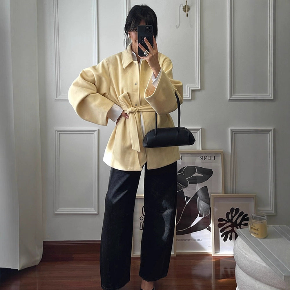 Women's short coat with tie belt, boxy oversized silhouette and wide sleeves Mune Fashion