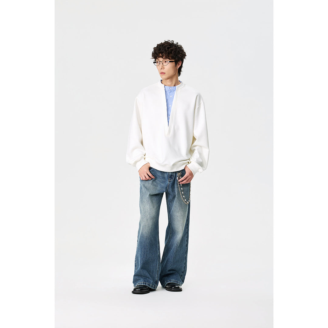 Unisex Oversize sweatshirt with deep V-neck and sewn-in shirt collar insert Mune Fashion