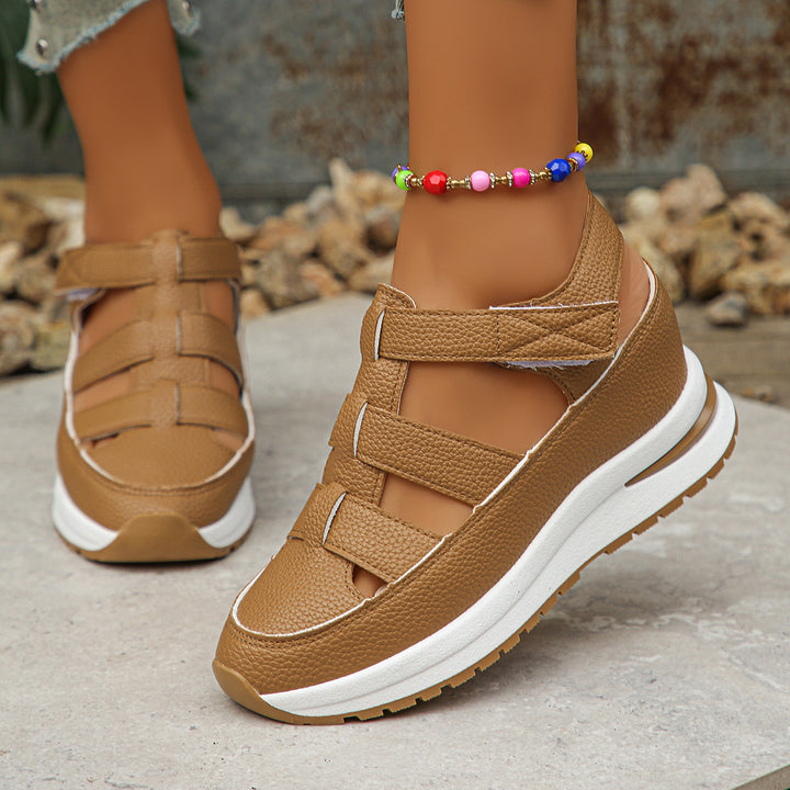 Damen Plateau-Slipper mit Klettverschluss und Cut-Out-Design Mune Fashion