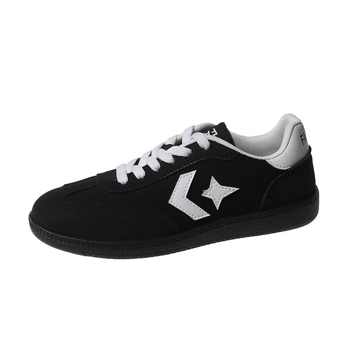 Women nan lightweight retro sneakers with padded comfort insole, flexible rubber sole and reflective details Mune Fashion