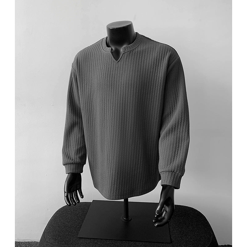 Men's coarse structured knit sweater with V-shaped slit collar and rounded hem Mune Fashion