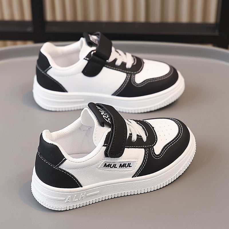 Women's sporty sneakers with practical Velcro closure and breathable surface Mune Fashion