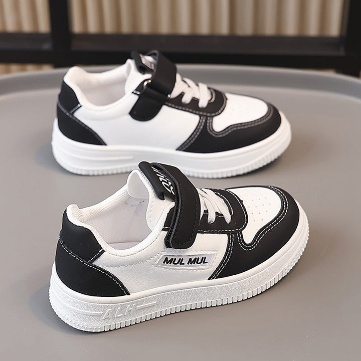 Women's sporty sneakers with practical Velcro closure and breathable surface Mune Fashion