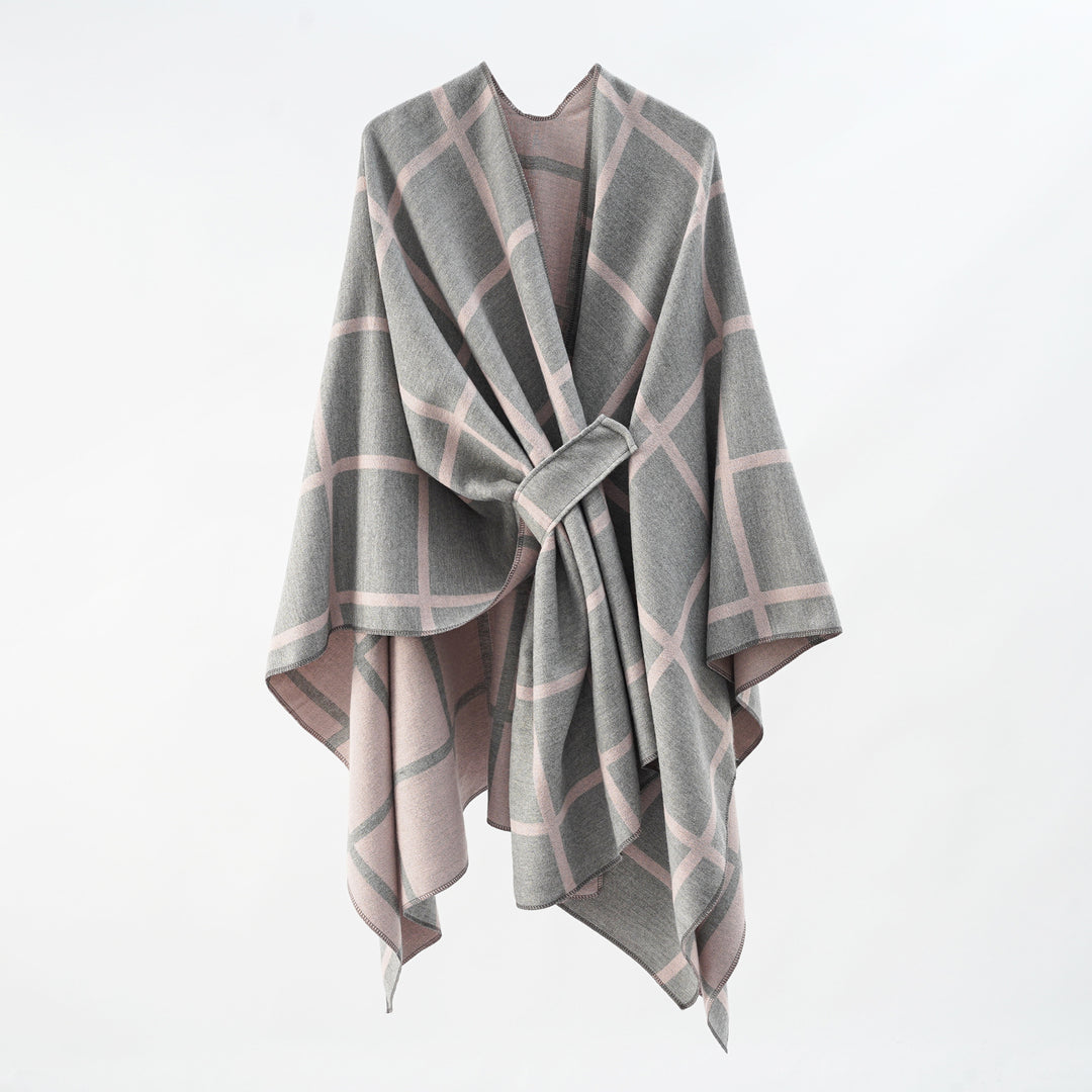 Women's Oversize Poncho made of fine knit with waistband and check pattern Mune Fashion