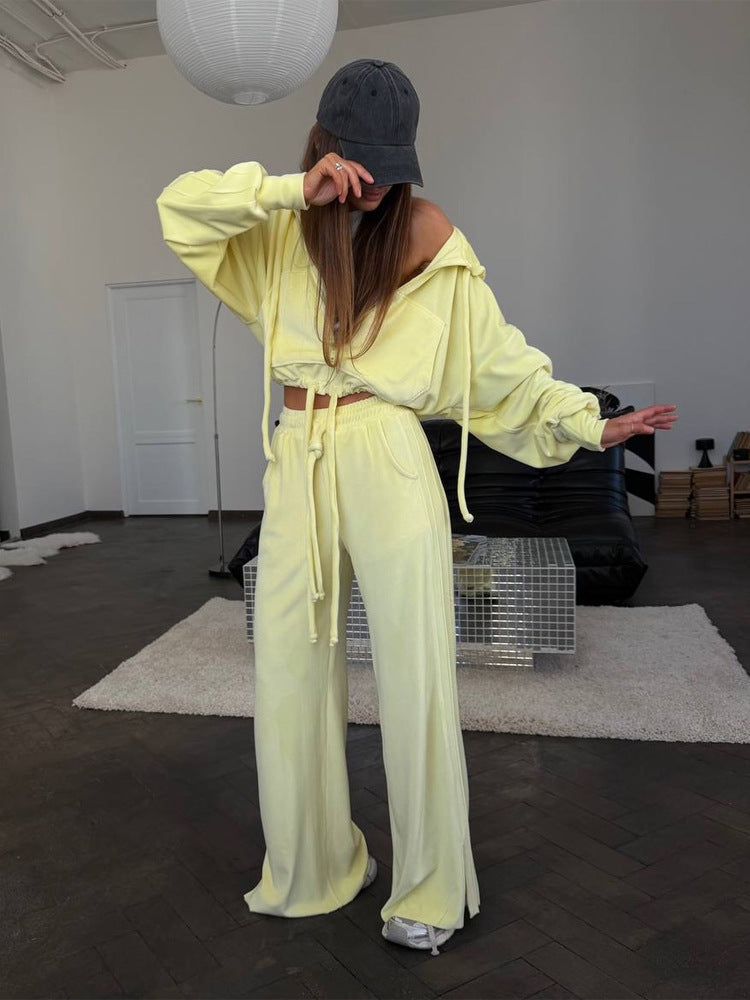 Women's Cropped Hoodie and Highwaist Lounge Pants Set made of French Terry with drawstring Mune Fashion