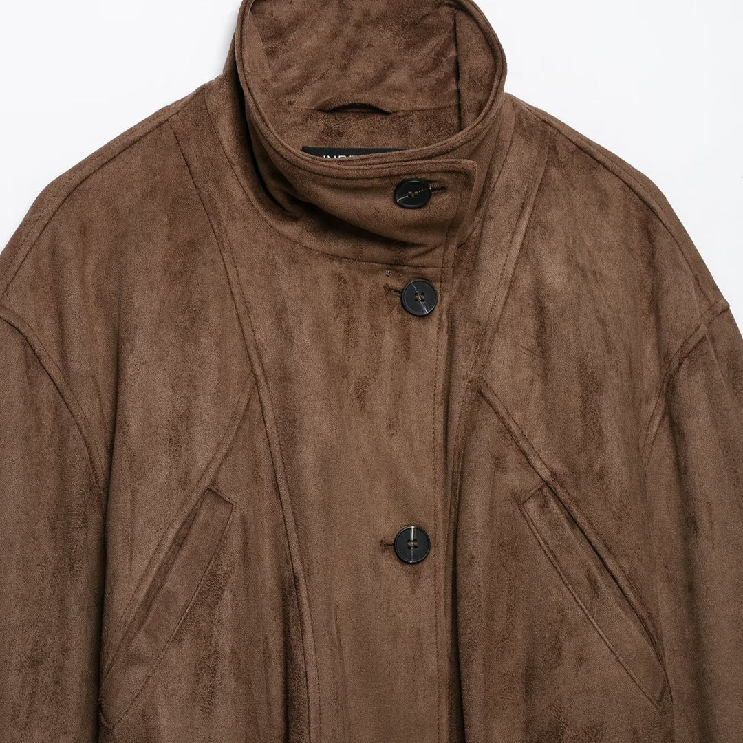 Women's short jacket in suede look with high stand-up collar, decorative dividing seams and tie belt Mune Fashion