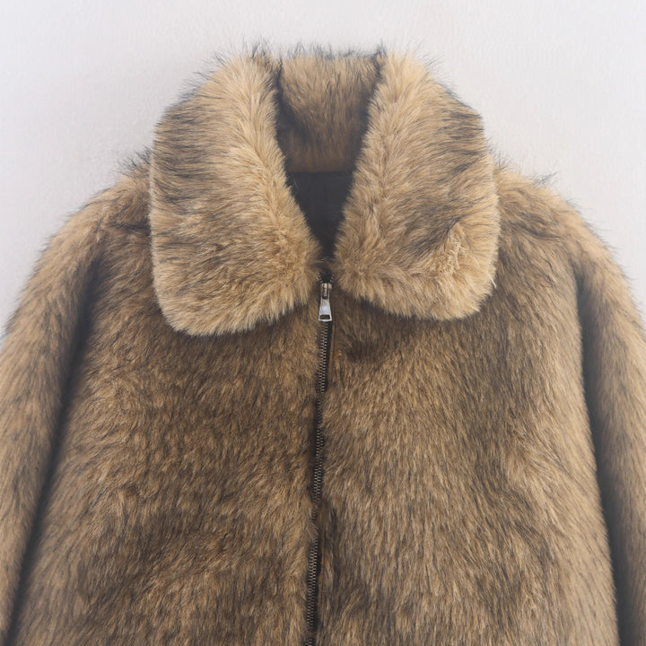 Women Short Faux Fur Bomber Jacket with Voluminous Fur Collar and Zipper Mune Fashion