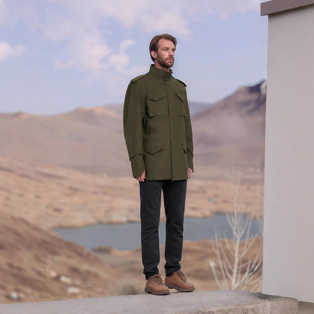 Men's lightweight cotton field jacket with patch pockets and shoulder epaulets Mune Fashion
