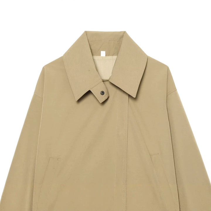 Women's short jacket with oversized collar and adjustable cuffs Mune Fashion