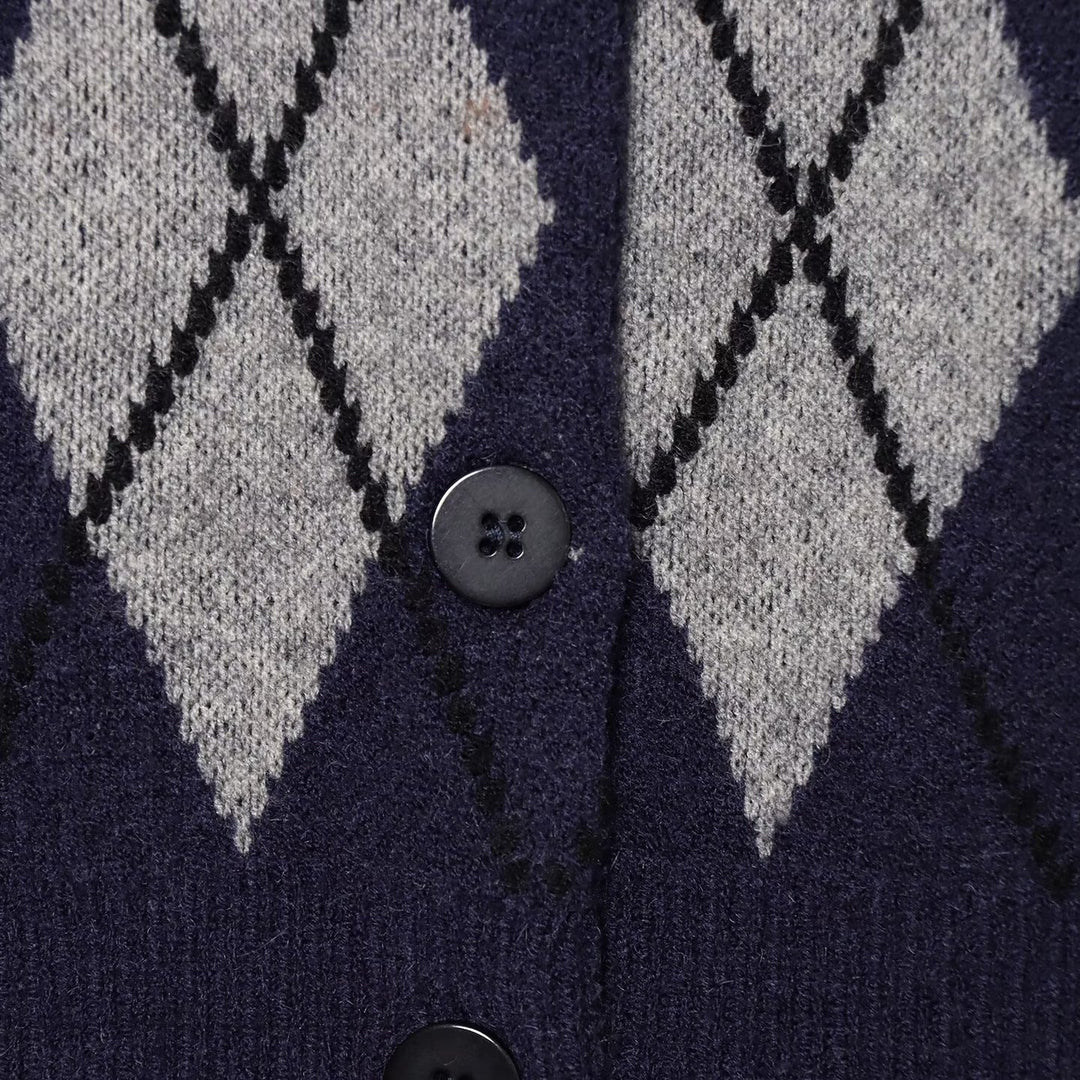 Women's argyle knit cardigan with shirt collar and full button placket Mune Fashion