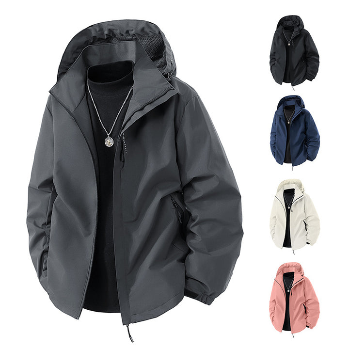 Men's lightweight weatherproof softshell jacket with adjustable hood, windproof outer layer and breathable mesh lining Mune Fashion