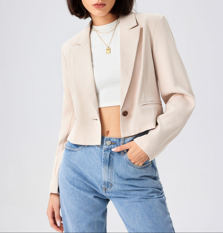 Women's cropped blazer with notch lapel and single-button closure Drune