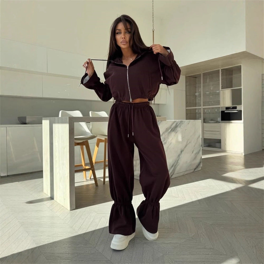 Women's Cropped Hoodie with Zipper and Tailored Drawstring Jogging Pants Mune Fashion