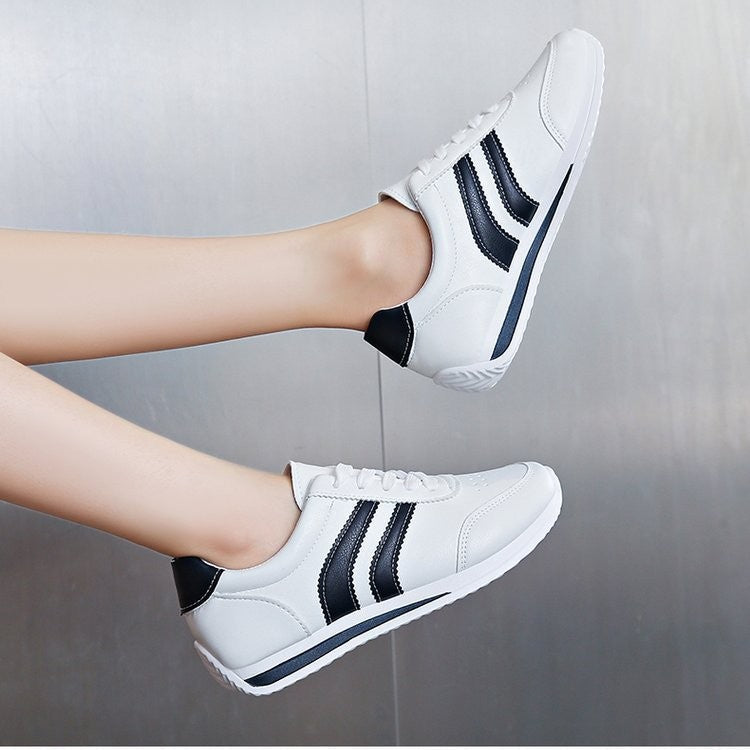 Women classic sneakers with stylish stripes Mune Fashion