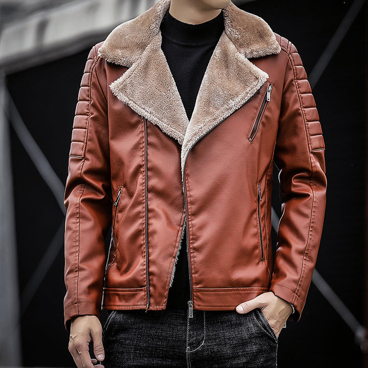 Men's pilot leather jacket with teddy lining, wide turn-down collar and padded sleeve detail Mune Fashion