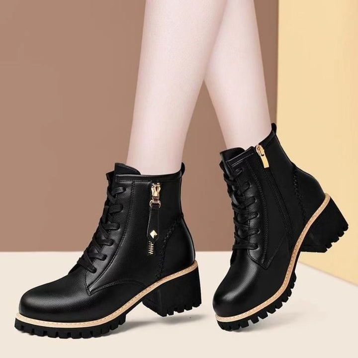 Women's lace-up ankle boots in leather look with block heel, tread sole, and side zipper Mune Fashion