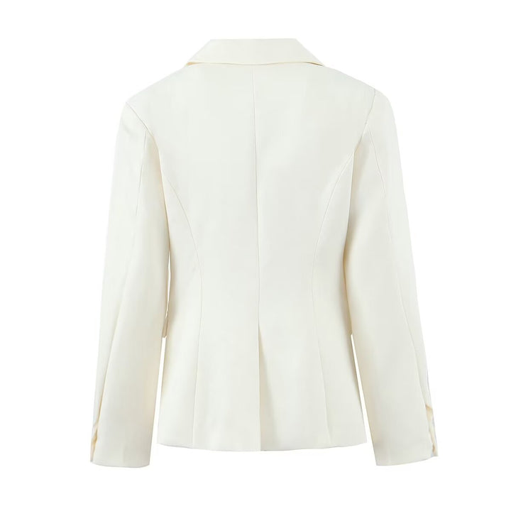 Women's tailored single-breasted blazer with princess seams, flap pockets, and decorative buttons Mune Fashion