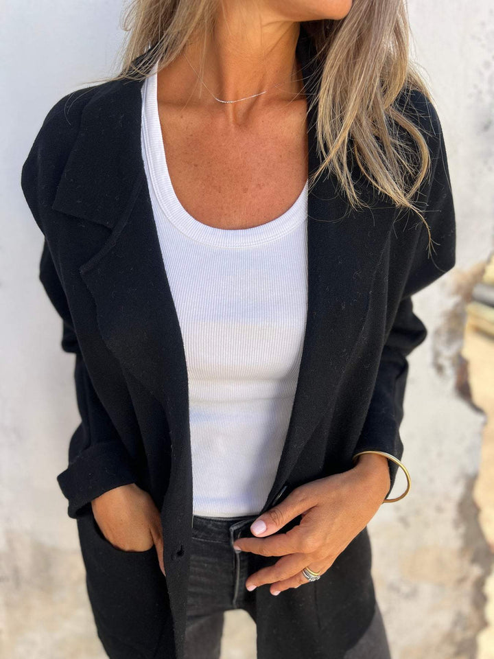 Women Casual Oversized Blazer with Practical Pockets and Button Closure Mune