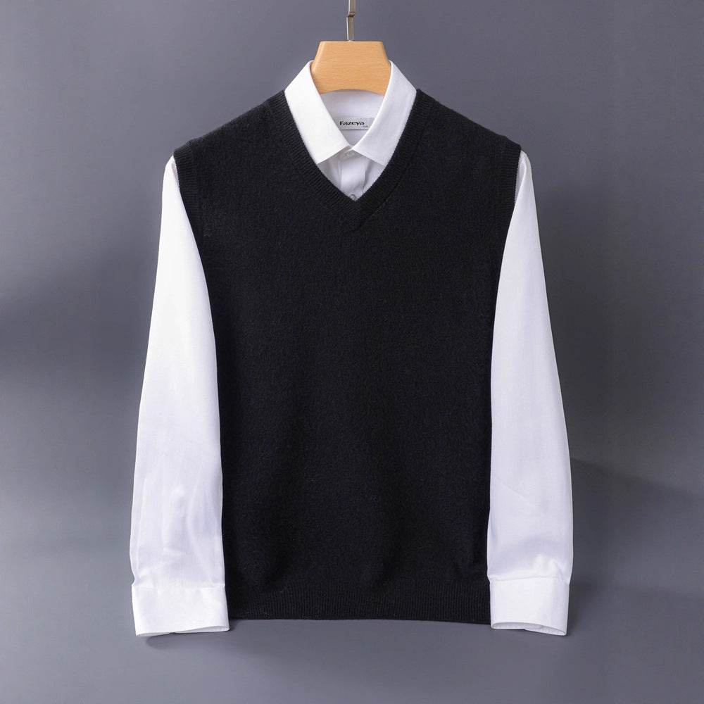 Men's Fine V-Neck Knit Vest Made of Merino Blend with Ribbed Hem Mune Fashion