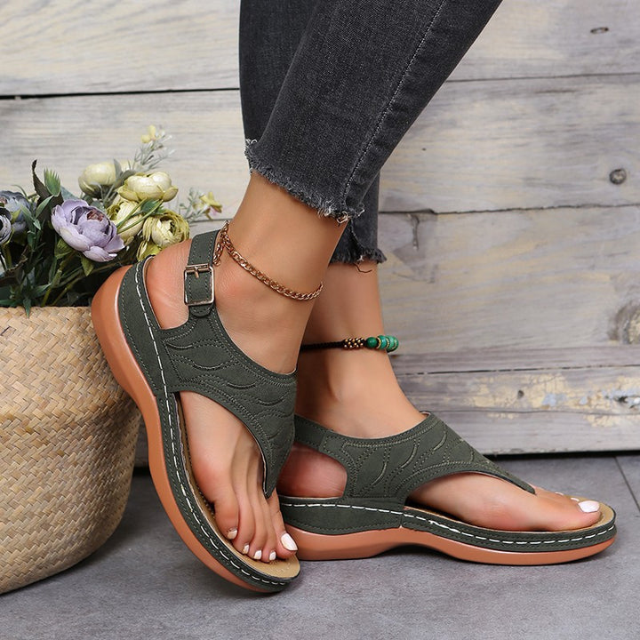 Women's wedge sandal with adjustable heel strap and quilted suede look Mune Fashion