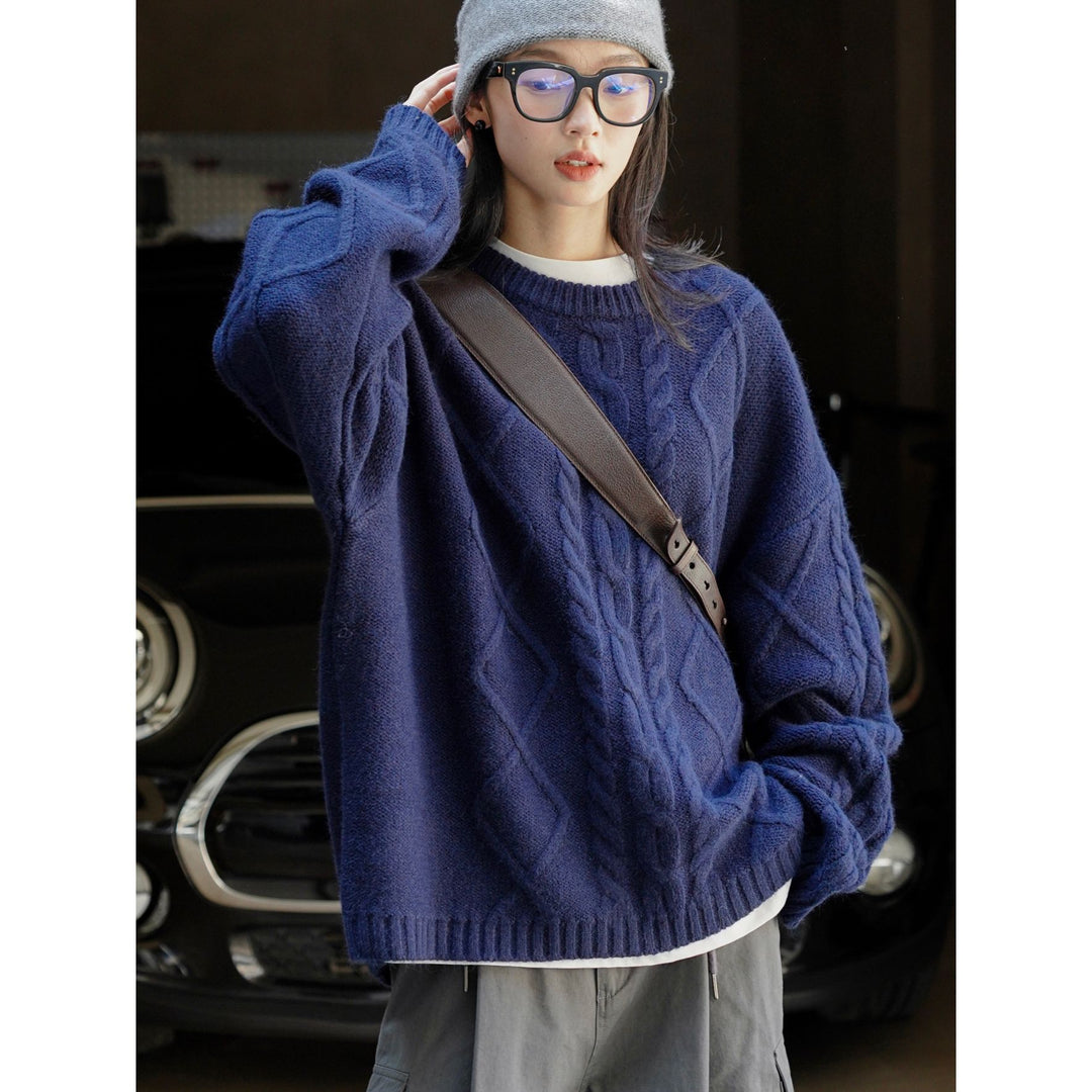 Women's Oversized Chunky Knit Sweater with Distinctive Cable Pattern and Ribbed Cuffs Mune Fashion