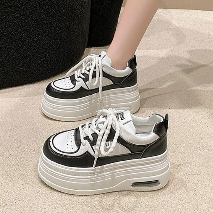 Women's Platform Sneakers with trendy two-tone design and reinforced cushioning Mune Fashion