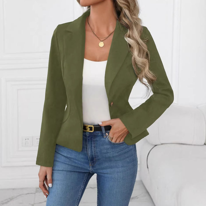 Women's fitted single-button blazer with lapel collar and flap pockets Mune Fashion
