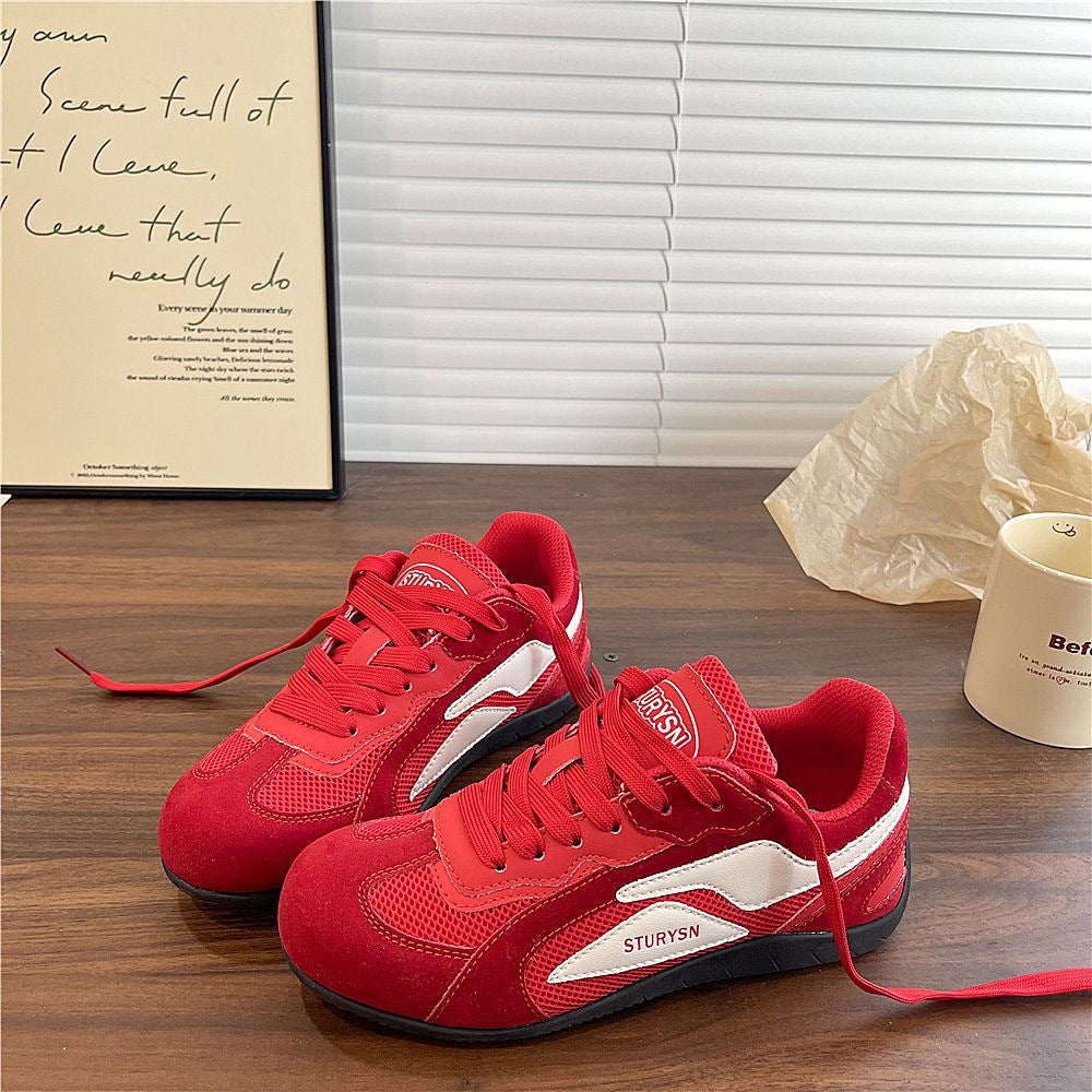 Ladies sporty sneakers with soft suede surface and breathable mesh structure Mune Fashion