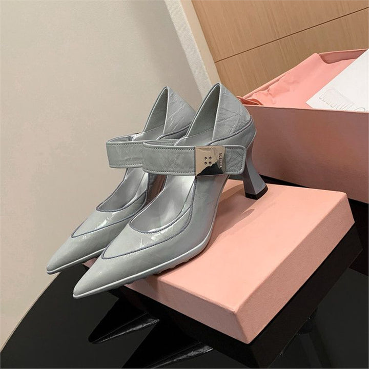 Women's pointed toe Mary Jane pumps with wide strap and shaped kitten heel Mune Fashion