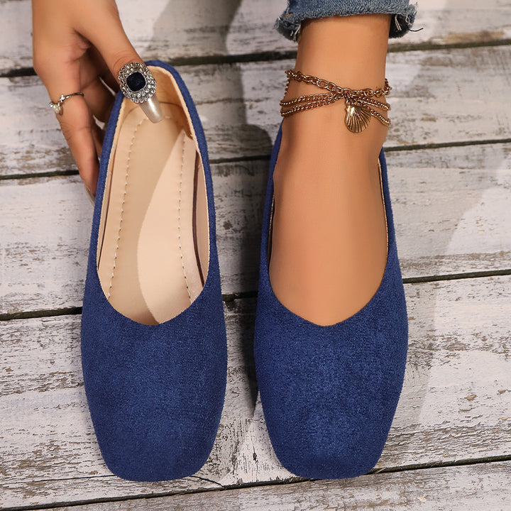 Women's elegant flat slip-on ballerinas with square toe, padded comfort insole, and suede look Mune Fashion