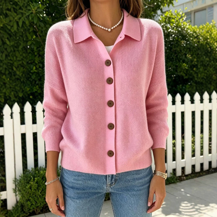 Women's fine knit cardigan with shirt collar, relaxed silhouette, and wooden buttons Mune Fashion