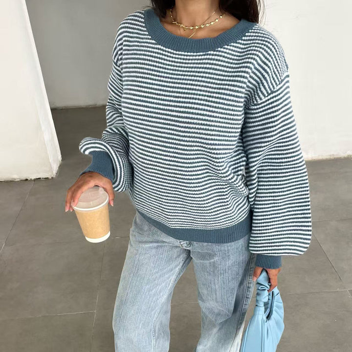 Women's fine knit sweater with wide boat neckline, flared sleeves, and intarsia flower motif Mune Fashion