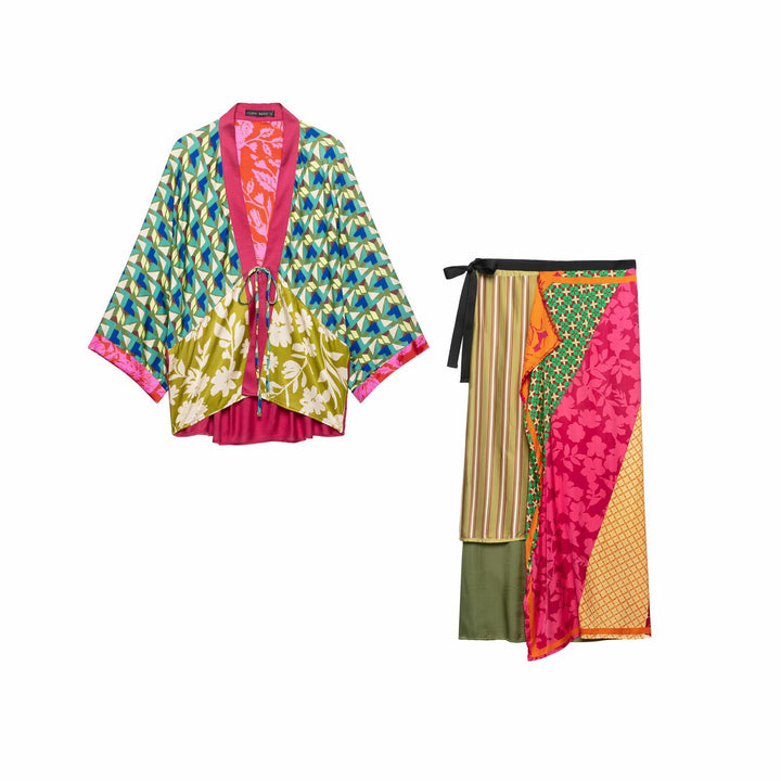 Women's Patterned Silk Kimono with Ties and Wide Batwing Sleeves Mune Fashion