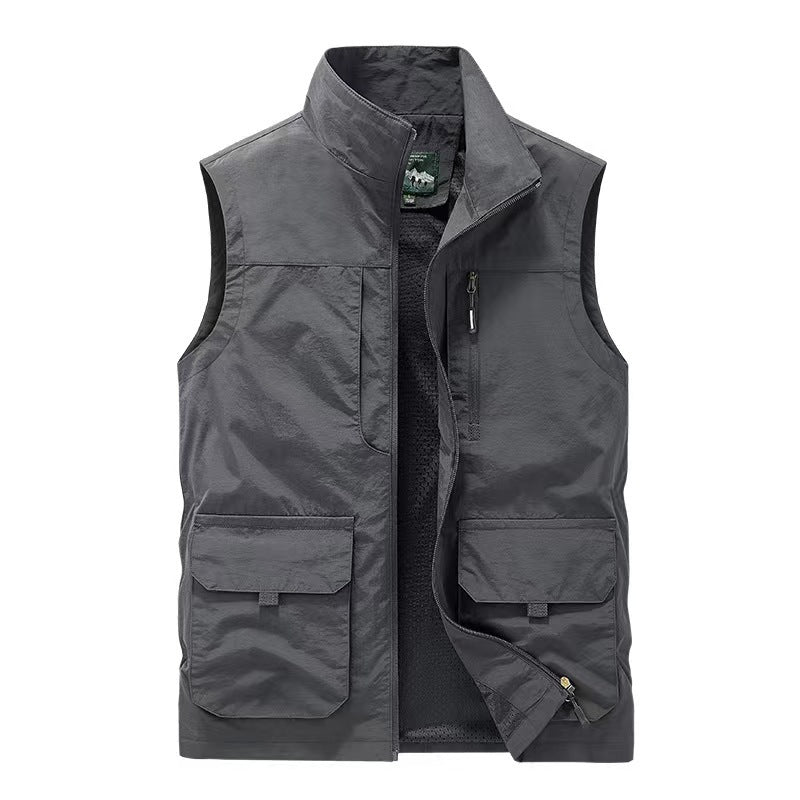 Men's multifunctional utility vest with mesh lining, stand-up collar and multiple pockets Mune Fashion