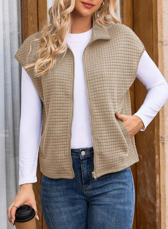Women's padded vest with zipper, stand-up collar and side pockets Mune Fashion