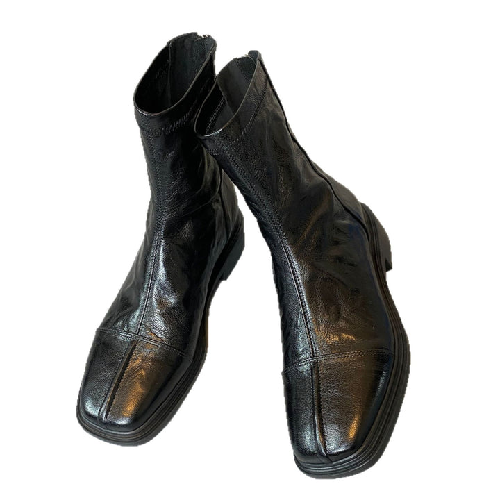 Women's leather boots with square toe and patterned rubber sole Mune Fashion