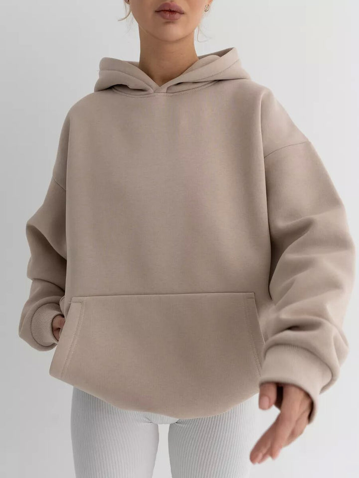 Women's oversized hoodie with kangaroo pocket and dropped-shoulder cut Mune Fashion