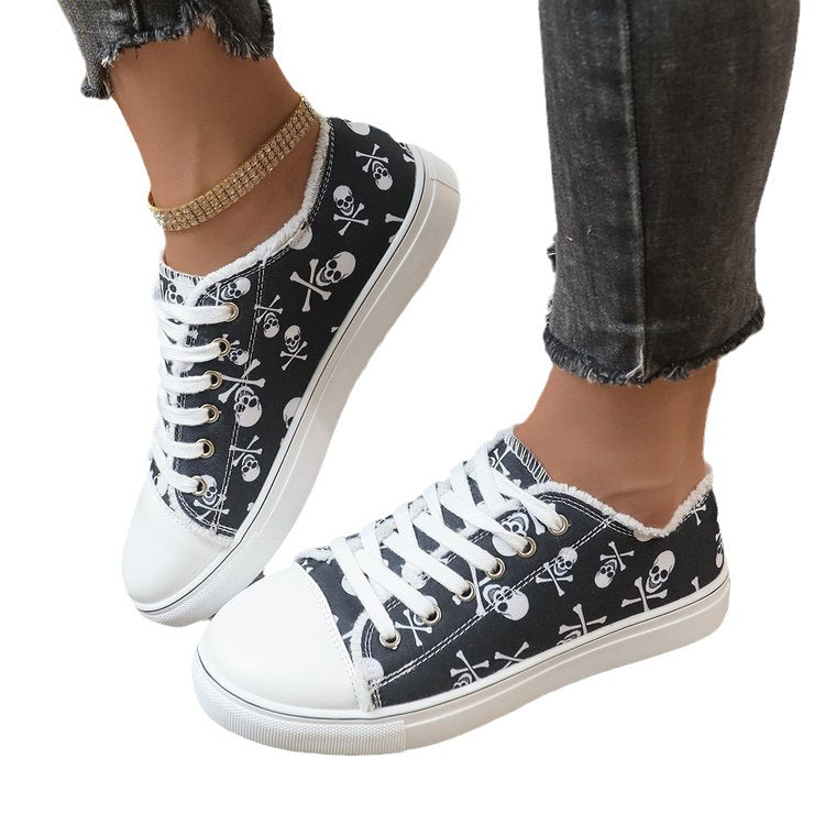 Women’s casual platform sneaker with skull print, frayed canvas trim and reinforced toe cap Mune Fashion