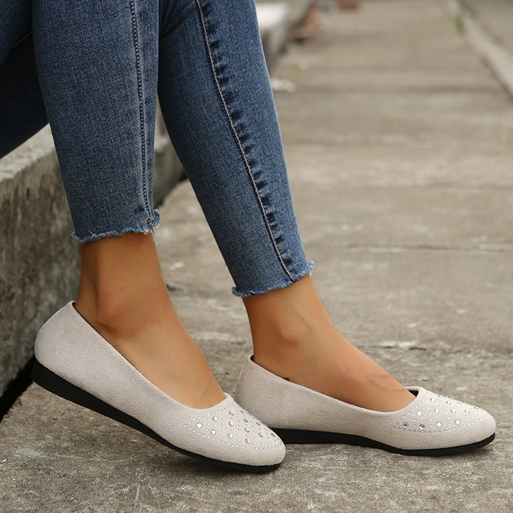 Women's flat ballerina slippers made of imitation suede with rhinestone appliqué and padded comfort insole Mune Fashion