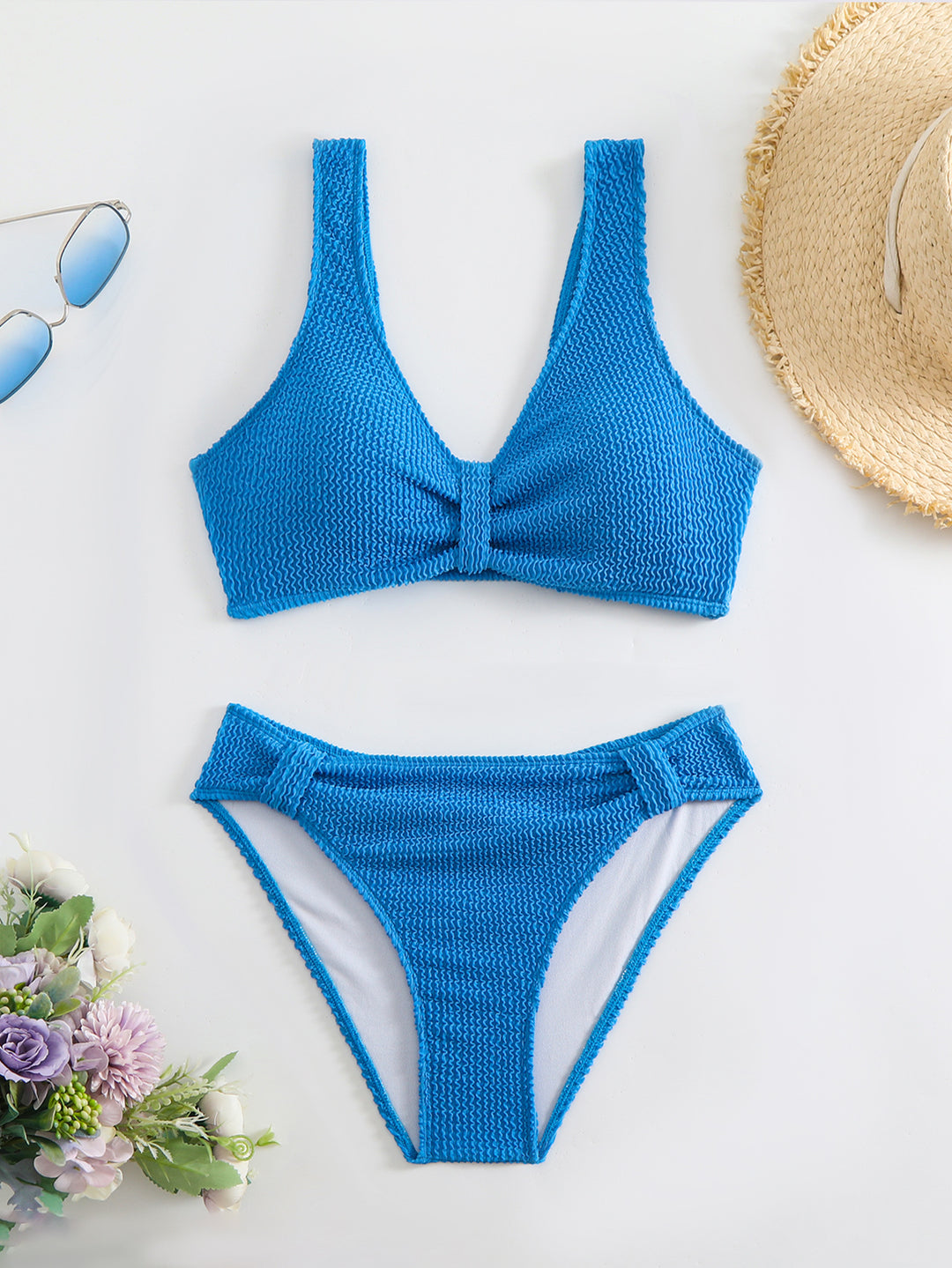 Ladies Bikini Set with sophisticated knot detail and high-cut briefs Mune Fashion