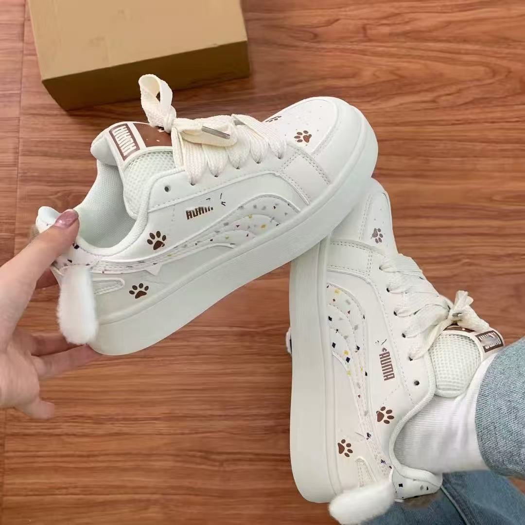 Women's sneakers with cute animal design and fluffy details Mune Fashion