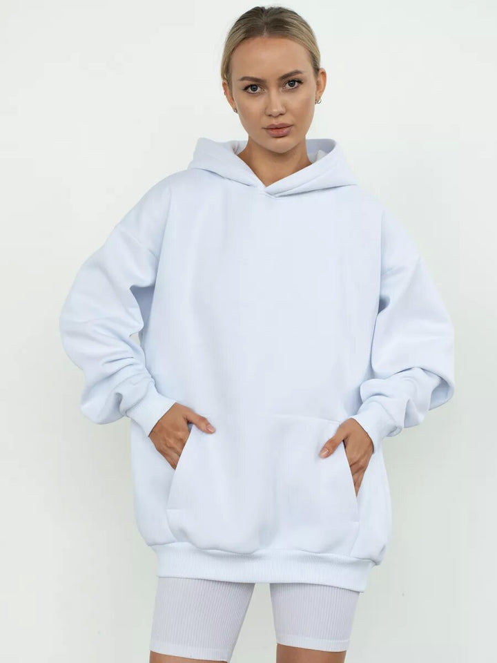 Women's Cozy Oversized Hoodie with Kangaroo Pocket Mune