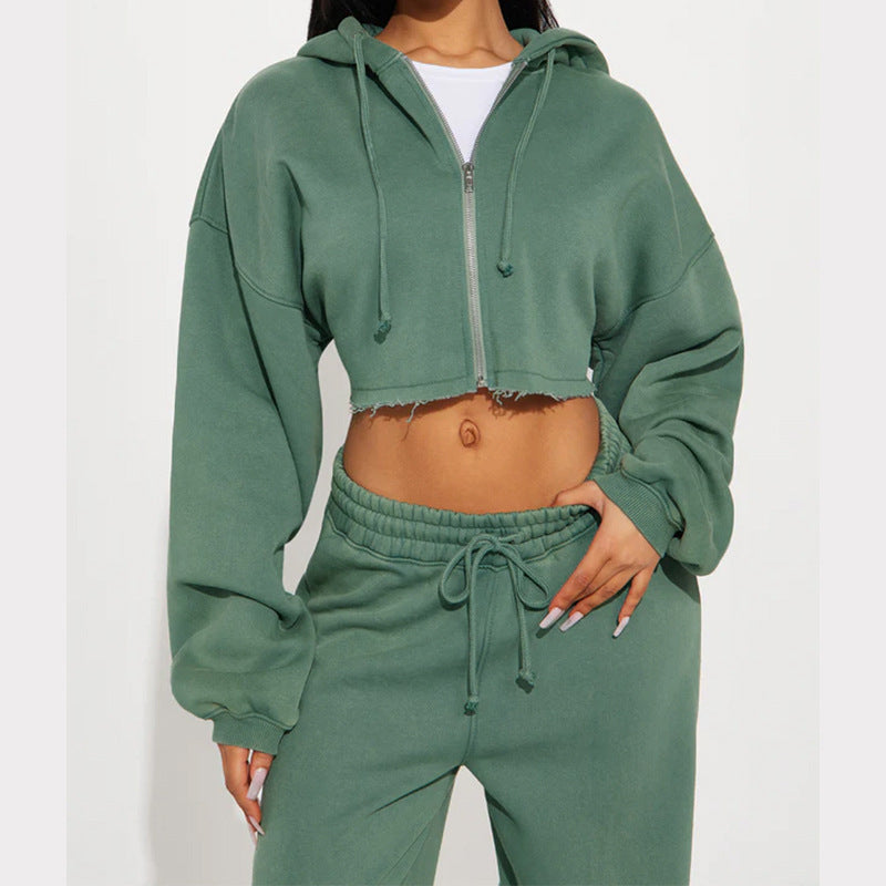 Women's Hooded Crop Top and Loose Jogging Pants Lounge Set made of Soft Fleece Mune Fashion