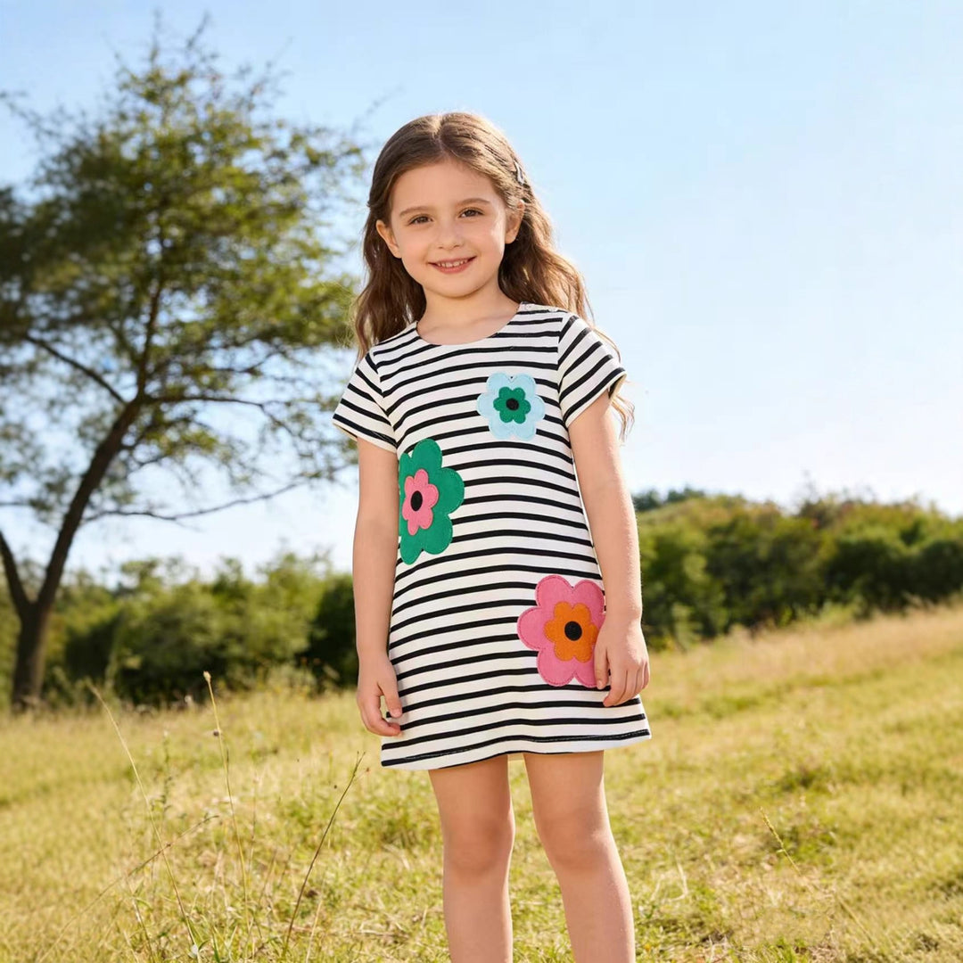 Girl T-Shirt dress with colorful flower appliqués Mune Fashion