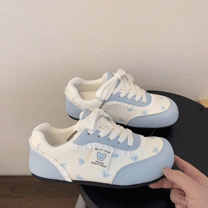 Women's sneakers with cute bear design and comfortable sole Mune Fashion