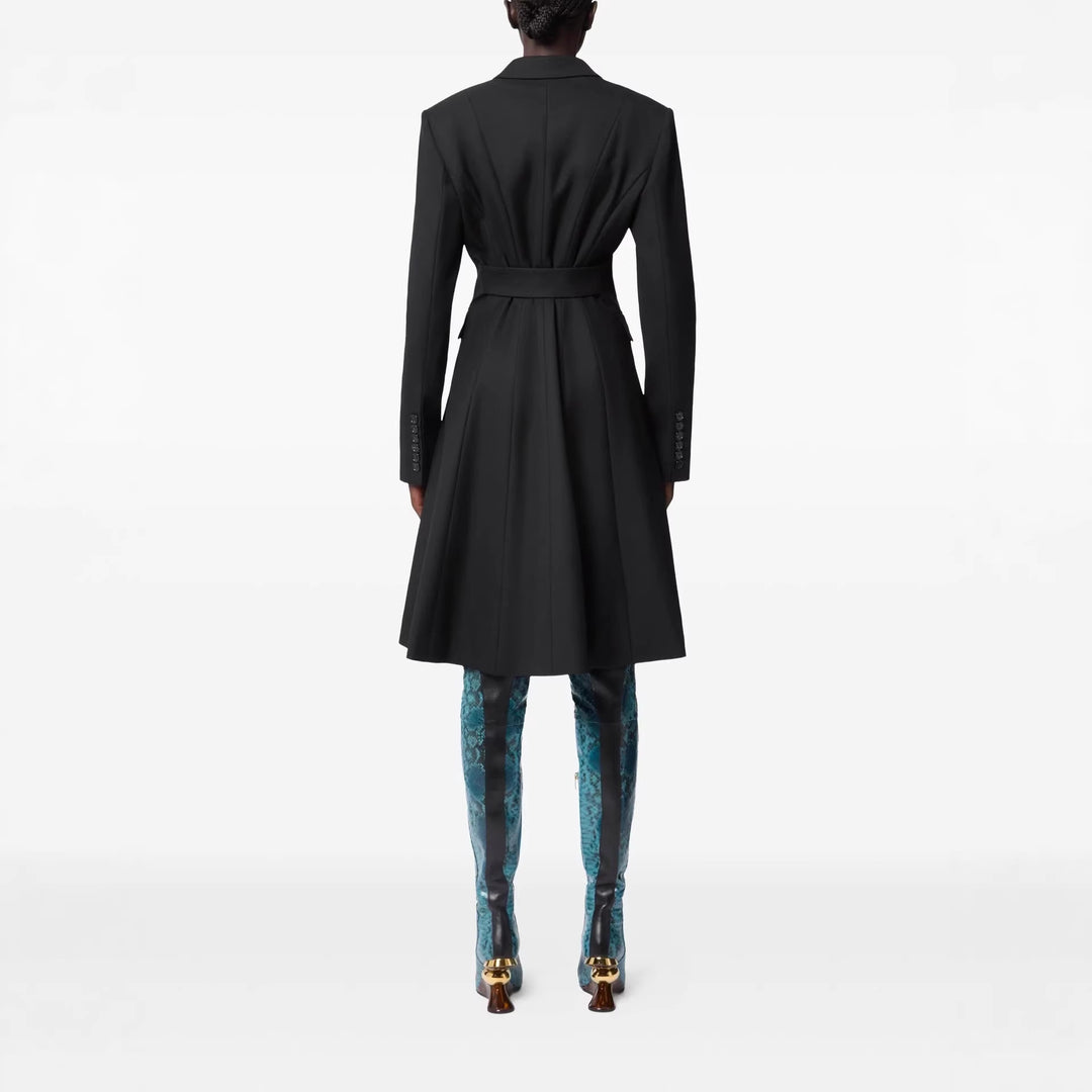 Women's long blazer in minimalist double-breasted style with reinforced shoulders Mune Fashion